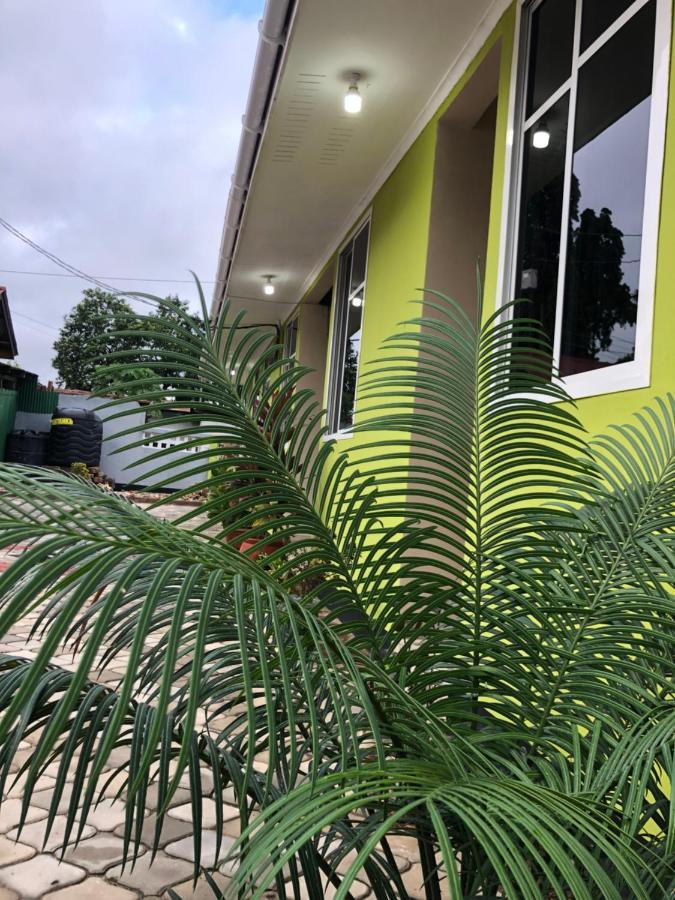 L&J Modern Backpackers Kinondoni Bed & Breakfast Dar es Salaam Ngoại thất bức ảnh